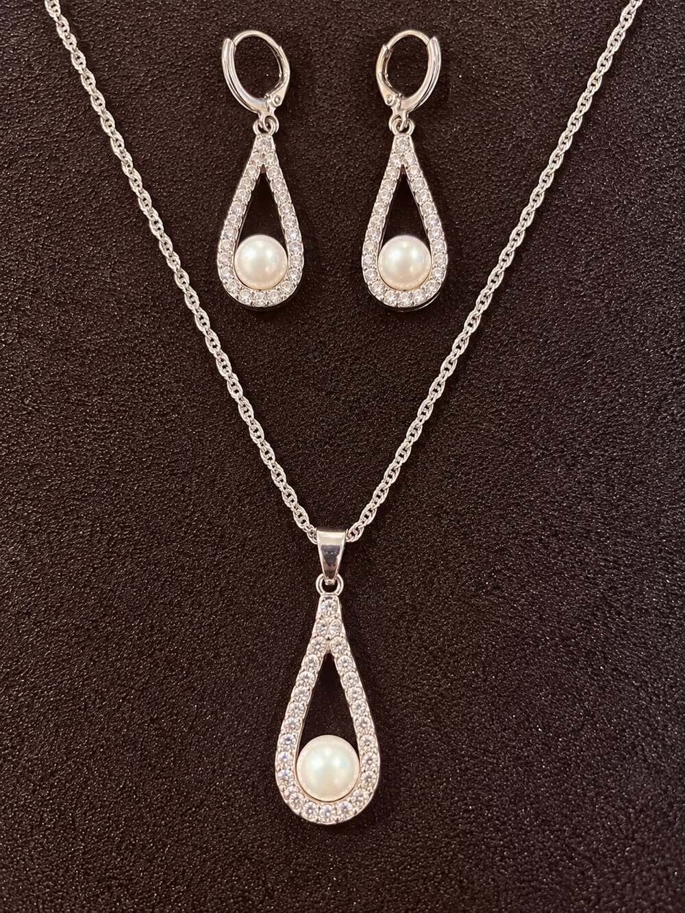 Pearl Teardrop Jewelry Set
